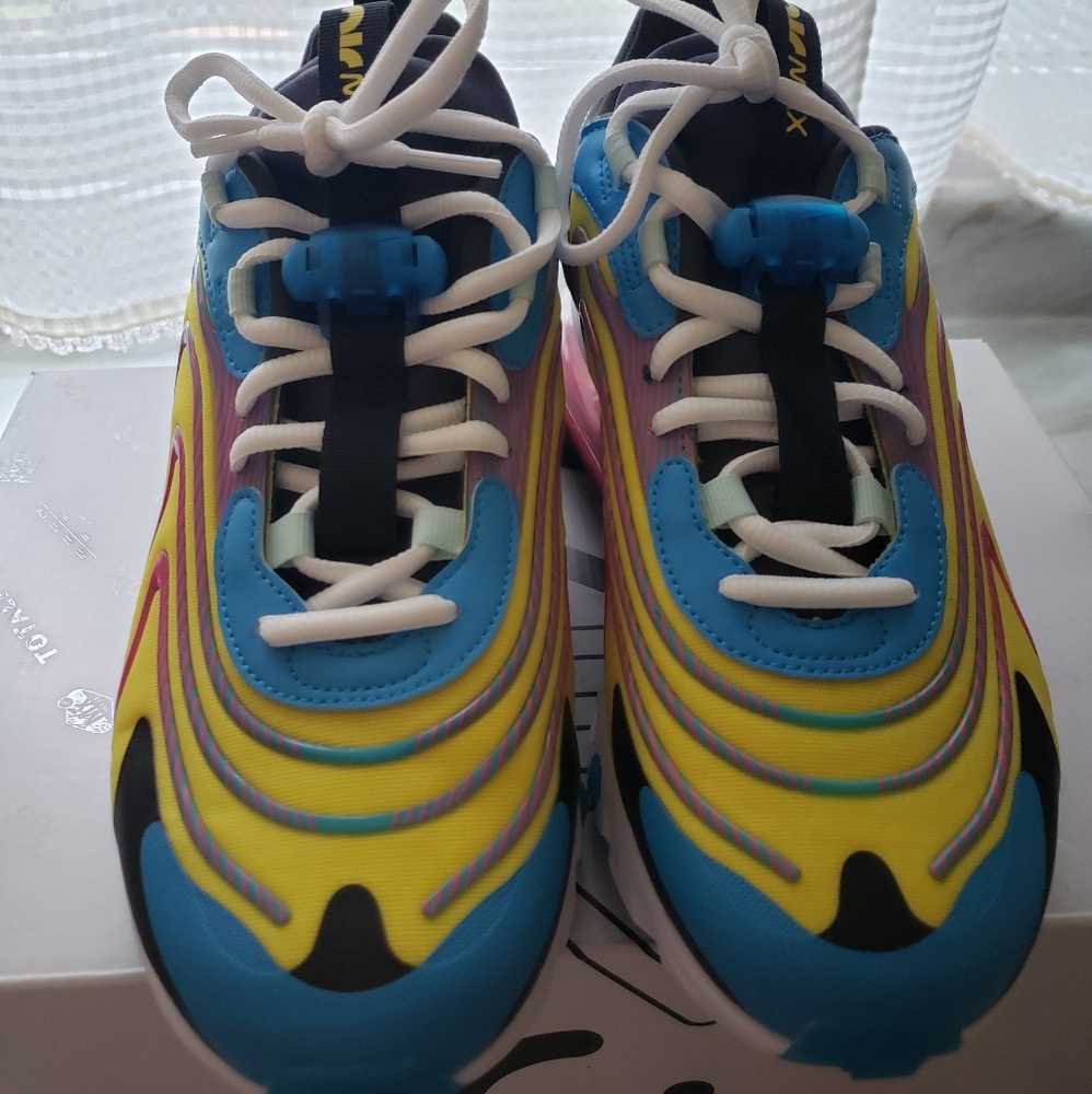 Air max 270 size 8 women